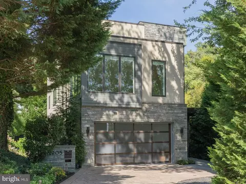 2905 University Ter NW, Washington, DC 20016