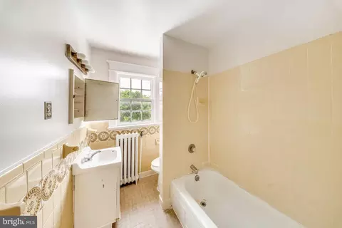 Bath - 3107 34th St NW, Washington, DC 20008 photo 3 of 3