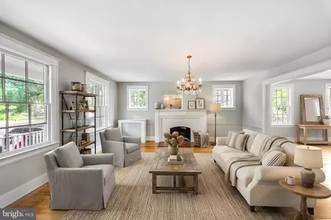 Living - 3107 34th St NW, Washington, DC 20008 photo 2 of 3