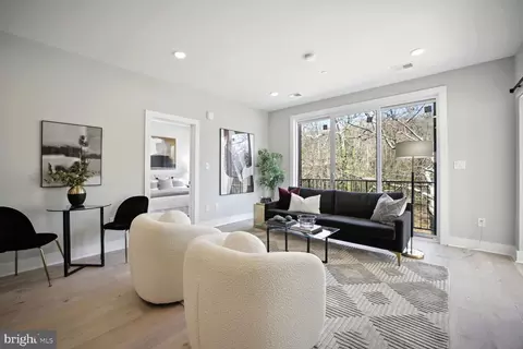 Living - 2019 M St NE #7, Washington, DC 20002 photo 1 of 1