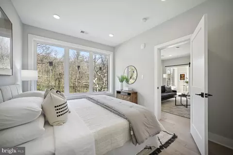 Bedroom - 2019 M St NE #7, Washington, DC 20002 photo 2 of 2