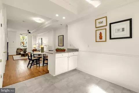 Entry Way - 2129 10th St NW, Washington, DC 20001 photo 3 of 3