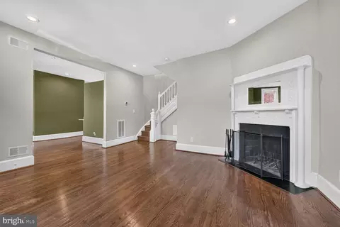 Living - 509 3rd St NE, Washington, DC 20002 photo 3 of 3