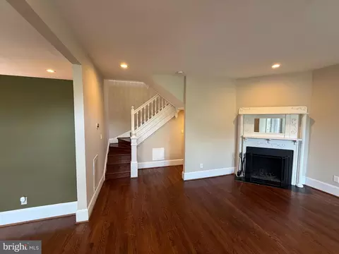 Living - 509 3rd St NE, Washington, DC 20002 photo 1 of 5