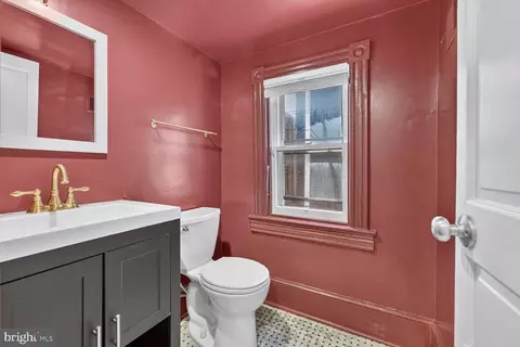 Bath - 509 3rd St NE, Washington, DC 20002 photo 1 of 4