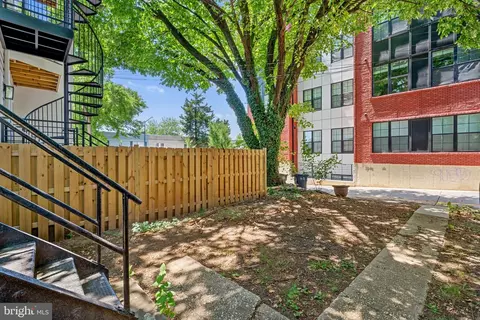 Exterior - 834 19th St NE, Washington, DC 20002 photo 3 of 4