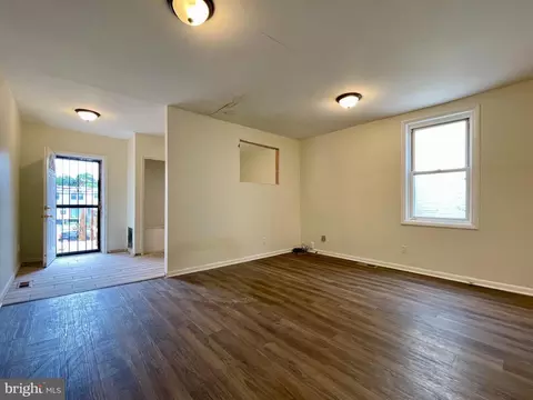 Living - 1012 Florida Ave NE, Washington, DC 20002 photo 7 of 10