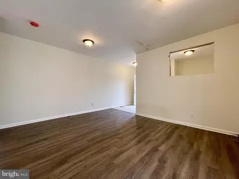 Living - 1012 Florida Ave NE, Washington, DC 20002 photo 8 of 10