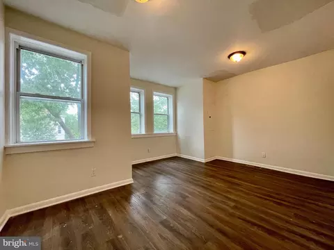 Living - 1012 Florida Ave NE, Washington, DC 20002 photo 9 of 10
