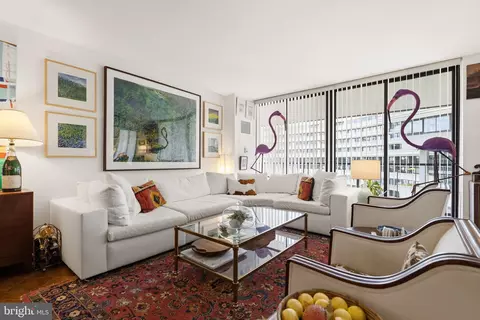 Living - 700 New Hampshire Ave NW #916, Washington, DC 20037 photo 2 of 7