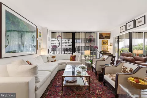 Living - 700 New Hampshire Ave NW #916, Washington, DC 20037 photo 7 of 7