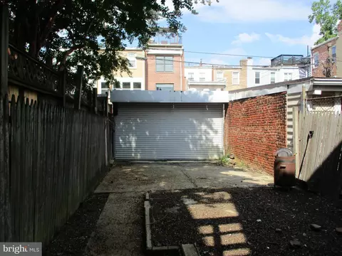 826 5th St NE, Washington, DC 20002 photo 2