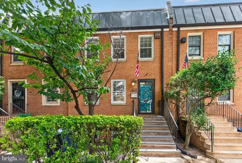 609 4th St SW, Washington, DC 20024