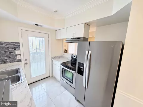 Kitchen - 2005 Benning Rd NE, Washington, DC 20002 photo 2 of 2