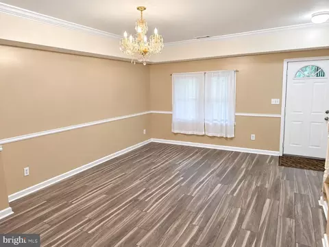 Living - 2005 Benning Rd NE, Washington, DC 20002 photo 3 of 4