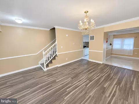 Living - 2005 Benning Rd NE, Washington, DC 20002 photo 2 of 4
