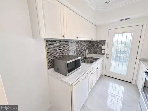 Kitchen - 2005 Benning Rd NE, Washington, DC 20002 photo 1 of 2