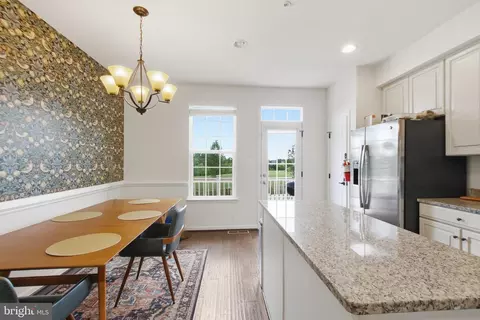 Dining - 3431 10th Pl SE, Washington, DC 20032 photo 2 of 3
