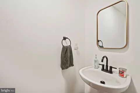 Other - 623 5th St NE, Washington, DC 20002 photo 6 of 8