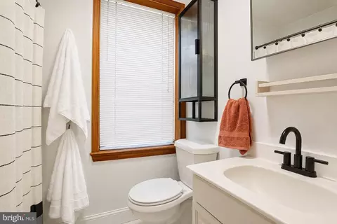 Bath - 623 5th St NE, Washington, DC 20002 photo 4 of 4