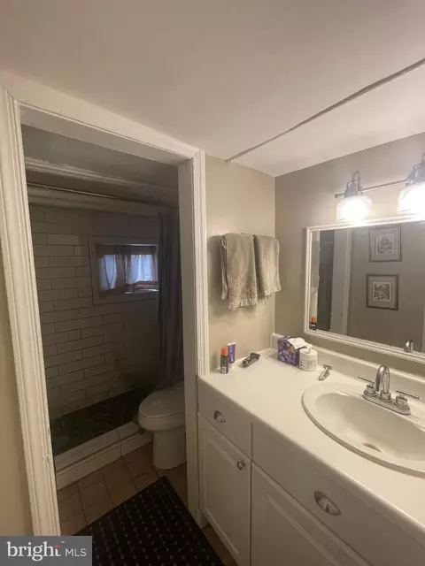 Bath - 1640 33rd St NW, Washington, DC 20007 photo 2 of 2