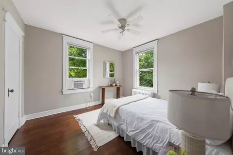 Bedroom - 1640 33rd St NW, Washington, DC 20007 photo 1 of 5
