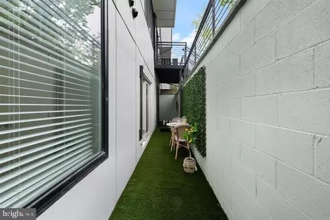 Exterior - 2209 M St NE #1, Washington, DC 20002 photo 4 of 4