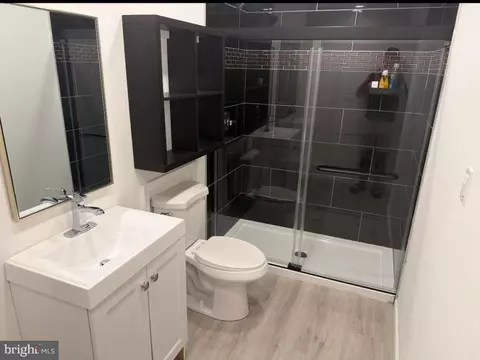Bath - 1278 Morse St NE, Washington, DC 20002 photo 5 of 5