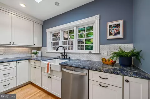 Kitchen - 514 13th St SE, Washington, DC 20003 photo 4 of 4