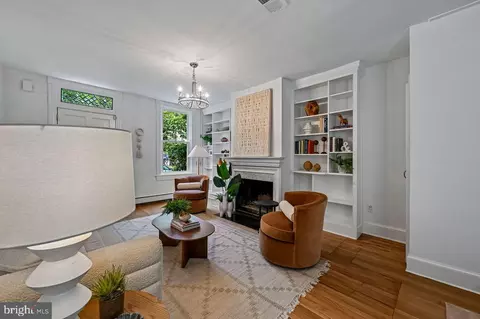 Living - 514 13th St SE, Washington, DC 20003 photo 1 of 3