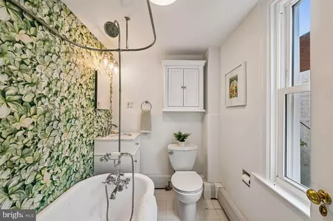 Bath - 514 13th St SE, Washington, DC 20003 photo 2 of 3
