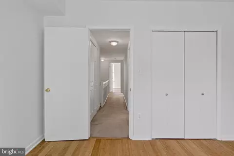 Entry Way - 515 13th St NE, Washington, DC 20002 photo 6 of 7