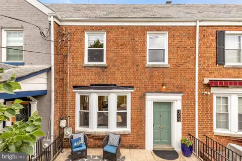 4002 10th St NE, Washington, DC 20017