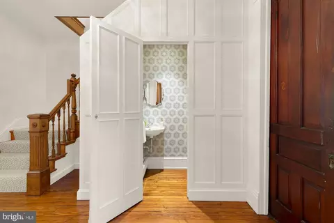 Other - 117 11th St SE, Washington, DC 20003 photo 2 of 5