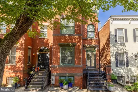 Exterior - 117 11th St SE, Washington, DC 20003 photo 2 of 8