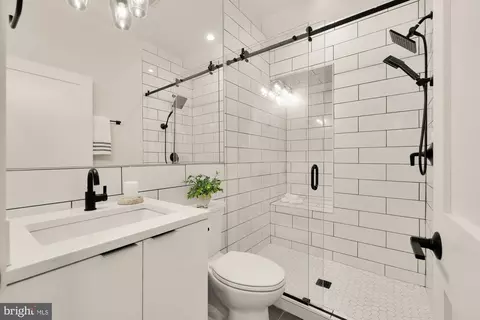 Bath - 1120 Penn St NE #2, Washington, DC 20002 photo 2 of 4