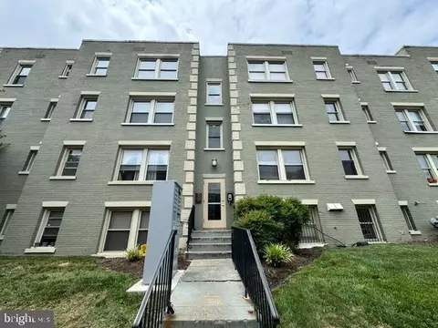 4402 1st Pl NE #32, Washington, DC 20011