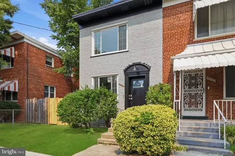 5005 Sargent Rd NE, Washington, DC 20017