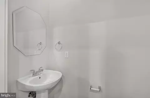 Entry Way - 909 5th St SE, Washington, DC 20003 photo 5 of 6