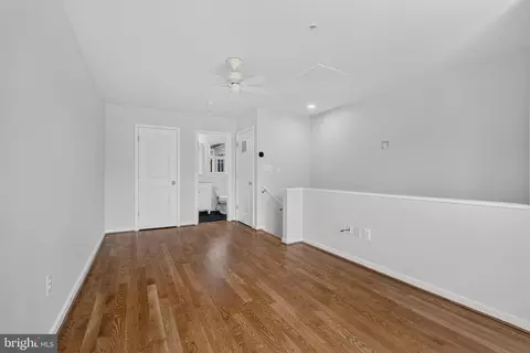 Entry Way - 909 5th St SE, Washington, DC 20003 photo 4 of 6
