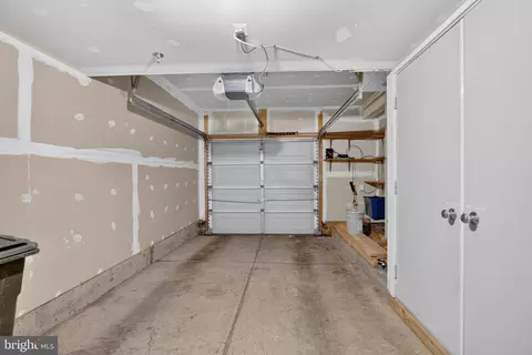 Entry Way - 909 5th St SE, Washington, DC 20003 photo 6 of 6