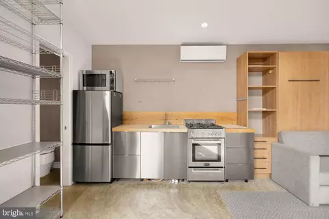 21 Evarts St NE, Washington, DC 20002 photo 10