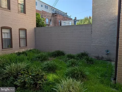 Exterior - 615 3rd St NE #9, Washington, DC 20002 photo 3 of 4