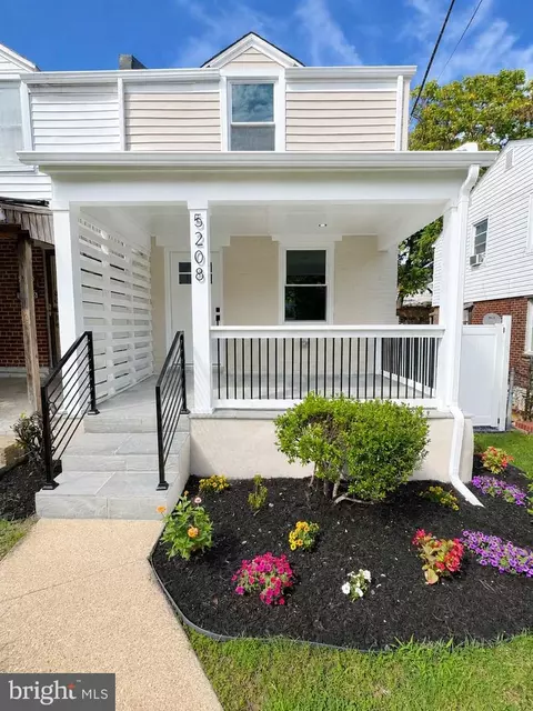 5208 Jay St NE, Washington, DC 20019