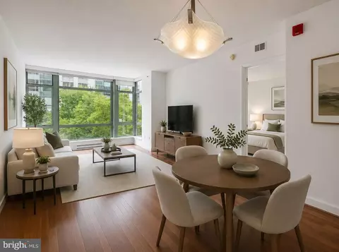 1150 K St NW #404, Washington, DC 20005