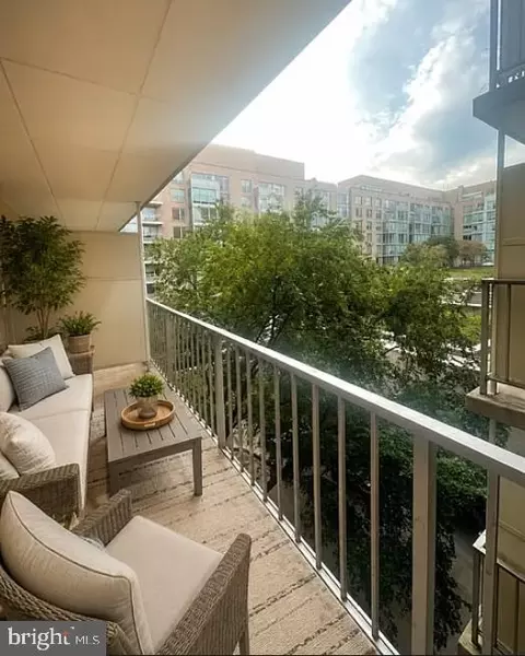 2201 L St NW #720, Washington, DC 20037