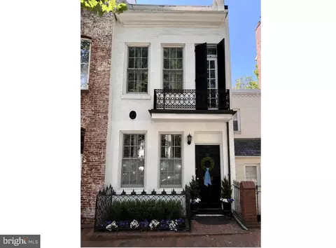 2714 NW P St NW, Washington, DC 20007