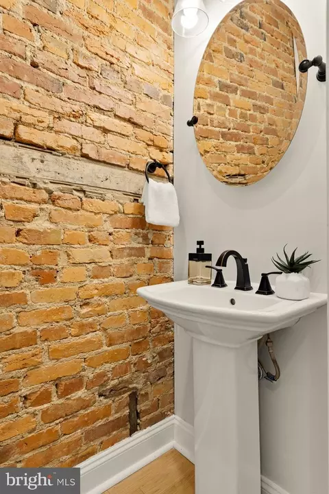 Bath - 1247 Oates St NE #A, Washington, DC 20002 photo 1 of 5