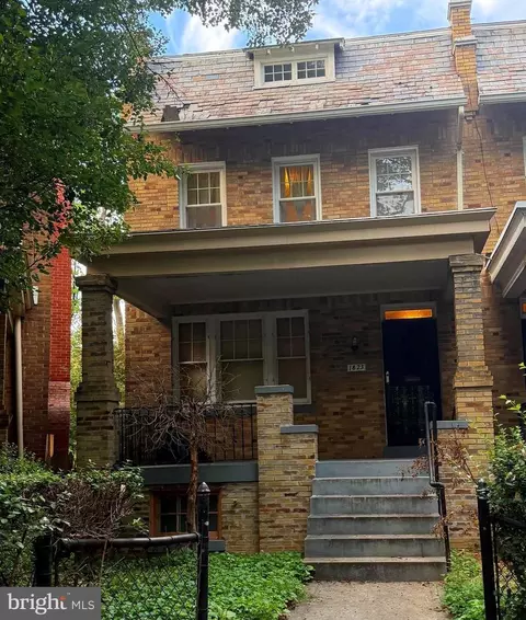 1823 Ingleside Ter NW, Washington, DC 20010