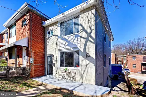 120 Webster St NE, Washington, DC 20011